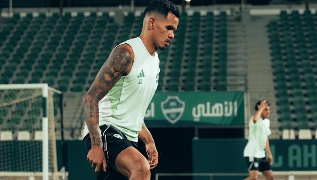 موقف-ديميرال-وجالينو-من-مباراة-الأهلي-والشباب-–-الدوري-السعودي-–-عالم-الرياضة