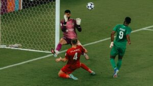 أهلي-جدة-يضرب-شباب-الأهلي-بثلاثية-في-شوط-مثير.-الهدف-الثاني-لا-يُصدق-–-الدوري-السعودي-–-عالم-الرياضة