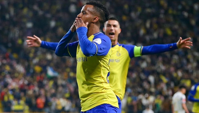 غريب-يسجل-هدف-النصر-الأول-ضد-أركاداج.-فيديو-–-الدوري-السعودي-–-عالم-الرياضة