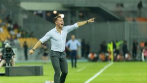 الأهلي-السعودي-يتحرك-لشراء-هوساوي-بتوصية-من-يايسله-–-الدوري-السعودي-–-عالم-الرياضة