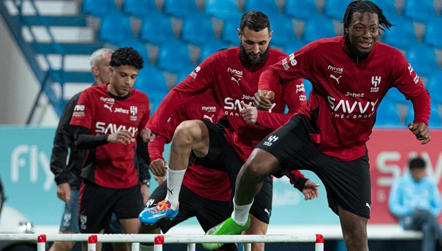 ضحية-صفقة-بنزيما-في-مرمى-اهتمام-عمالقة-أوروبا-–-الدوري-الانجليزي-–-عالم-الرياضة