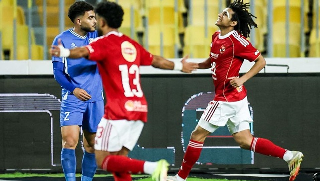 الأهلي-يقفز-لصدارة-الدوري-المصري-بعد-تخطي-سموحة-–-الدوري-المصري-–-عالم-الرياضة