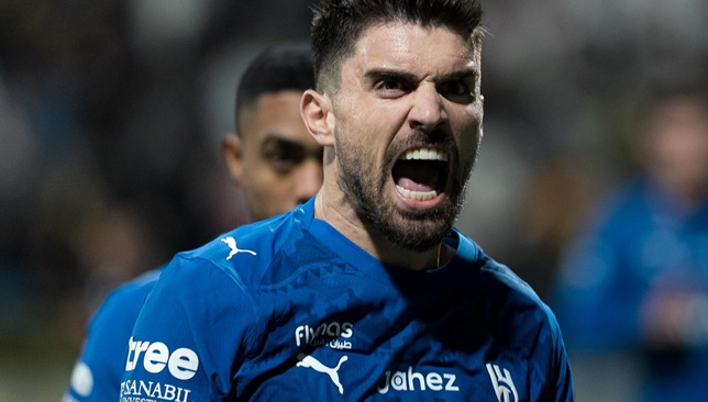 تصريحات-حادة-من-نيفيز-بعد-تعادل-الهلال-مع-التعاون-–-الدوري-السعودي-–-عالم-الرياضة