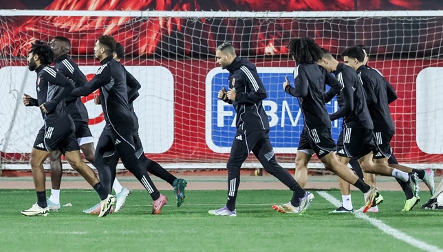 مفاضلة-في-قلب-دفاع-الأهلي-لاختيار-زميل-ياسر-إبراهيم-–-الدوري-المصري-–-عالم-الرياضة