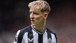 فيروس-غامض-يضرب-نيوكاسل-قبل-مواجهة-برشلونة-–-الدوري-الاسباني-–-عالم-الرياضة