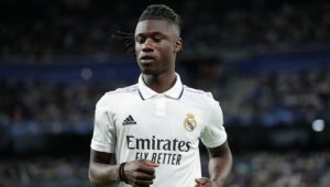 الكشف-عن-موقف-كامافينجا-من-خوض-مباراة-ريال-مدريد-وسيلتا-فيجو-–-الدوري-الاسباني-–-عالم-الرياضة