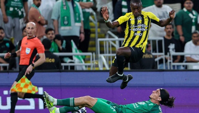 موعد-مباراة-الأهلي-والاتحاد-في-ديربي-الدوري-السعودي-والقناة-الناقلة-والمعلق-–-الدوري-السعودي-–-عالم-الرياضة