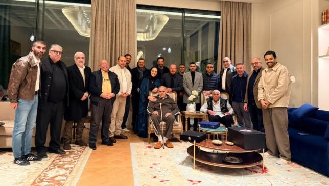 تفاصيل-زيارة-مجلس-الزمالك-لممدوح-عباس-بعد-منحه-الرئاسة-الشرفية-–-الدوري-المصري-–-عالم-الرياضة