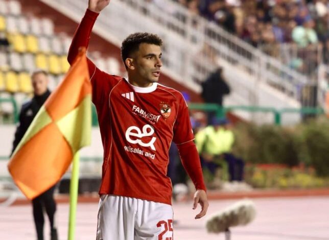 الأهلي-يوجه-إنذاراً-للاعبين-بعد-أزمة-زيزو-وبن-شرقي-–-الدوري-المصري-–-عالم-الرياضة