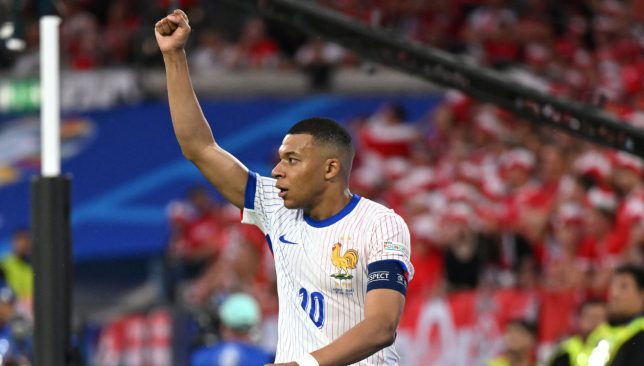 مدرب-فرنسا-يدافع-عن-قراره-باستدعاء-مبابي-بعبارات-واضحة-–-الدوري-الاسباني-–-عالم-الرياضة