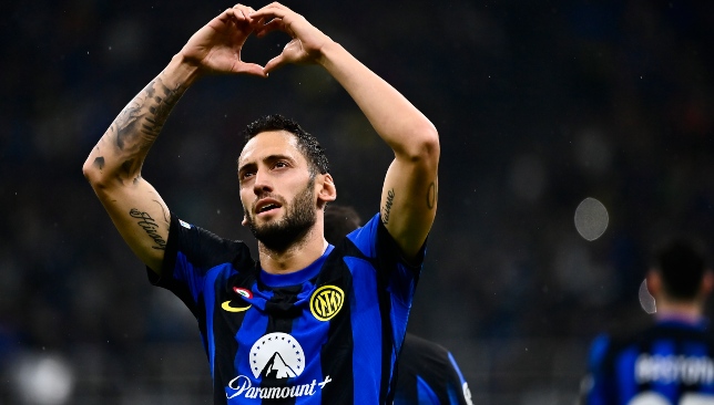 تشالهان-أوجلو-يسرد-كواليس-عدم-انتقاله-إلى-برشلونة-–-الدوري-الايطالي-–-عالم-الرياضة