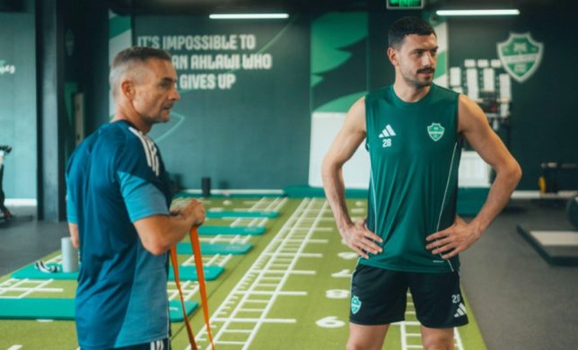 الأهلي-السعودي-يخسر-جهود-ثنائيه-أمام-ضمك-–-الدوري-السعودي-–-عالم-الرياضة