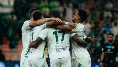 الأهلي-يكتسح-ضمك-بثلاثية-ويطارد-النصر-على-الصدارة-–-الدوري-السعودي-–-عالم-الرياضة