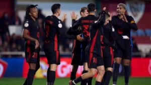 برشلونة-يسقط-في-ميدانه-أمام-أتلتيكو-مدريد-ويصعب-مشواره-في-الأبطال-–-الدوري-الاسباني-–-عالم-الرياضة